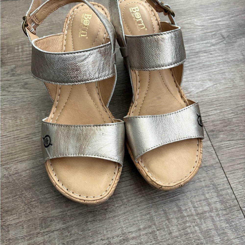Born Women's Silver Wedges